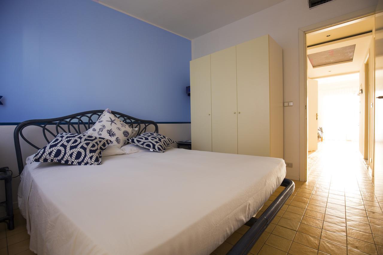 Residence Selenis Caorle Eksteriør billede
